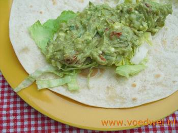 Avocado wraps met feta