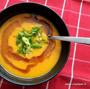 Voedwel, vegetarisch recept pompoen linzen soep
